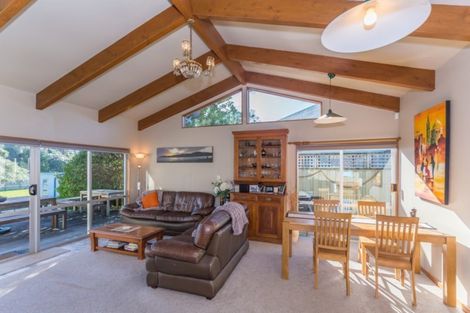 Photo of property in 20 Kent Avenue, Waitarere Beach, Levin, 5510