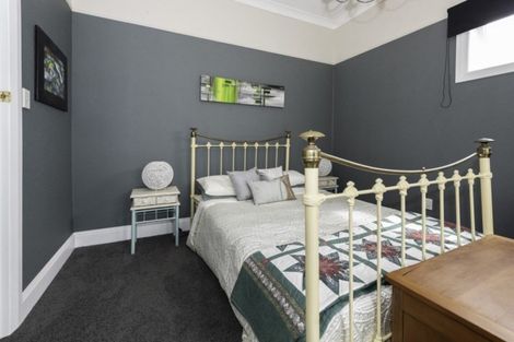 Photo of property in 48 Belt Road, Moturoa, New Plymouth, 4310