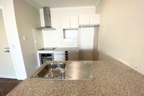 Photo of property in 32a/132 Stancombe Road, Flat Bush, Auckland, 2016