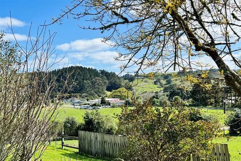 Photo of property in 34 Naumai Road, Tauhoa, Warkworth, 0984