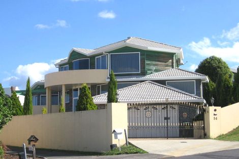 Photo of property in 14 Westergrove Place, West Harbour, Auckland, 0618