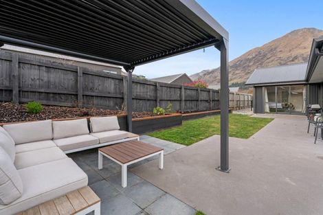 Photo of property in 1 Ashenhurst Way, Lower Shotover, Queenstown, 9304