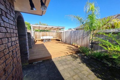Photo of property in 45 Sunderlands Road, Half Moon Bay, Auckland, 2012