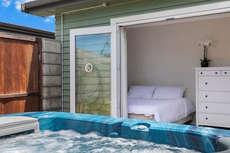 Photo of property in 32a Oceanbeach Road, Mount Maunganui, 3116