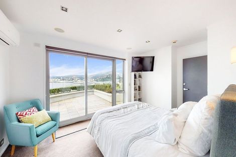 Photo of property in 11 Sovereign Point, Kaiwharawhara, Wellington, 6035