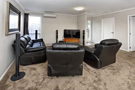 Photo of property in 1/181 Waimumu Road, Massey, Auckland, 0614