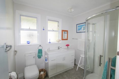 Photo of property in 54 Tiraumea Road, Pahiatua, 4981