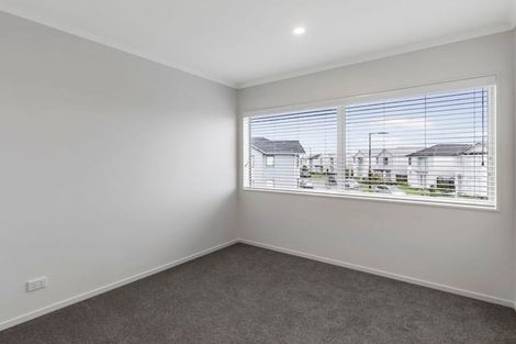 Photo of property in 12 Huke Lane, Takanini, 2112