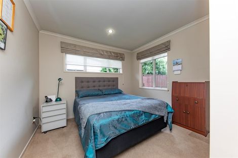Photo of property in 2a Tawa Road, Te Atatu Peninsula, Auckland, 0610