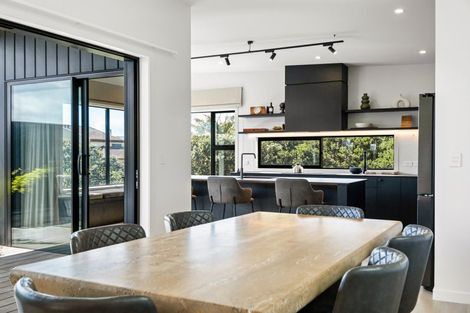 Photo of property in 313b Oceanbeach Road, Mount Maunganui, 3116