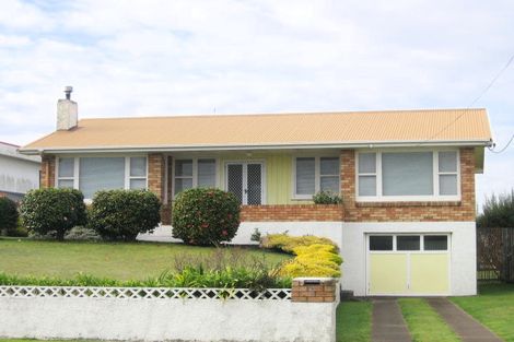 Photo of property in 6 Tui Street, Mount Maunganui, 3116