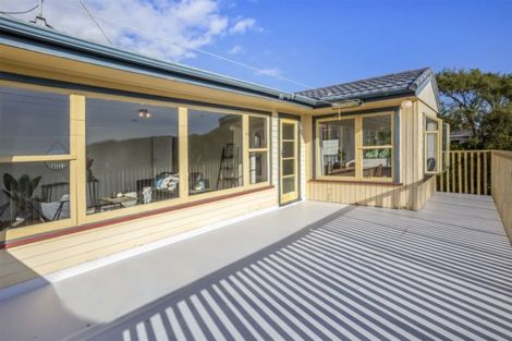 Photo of property in 40 Ernest Street, Ranui, Porirua, 5024