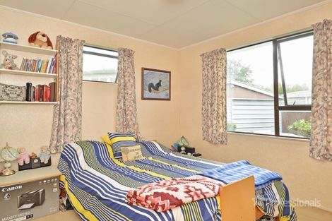 Photo of property in 1 Lowes Place, Solway, Masterton, 5810