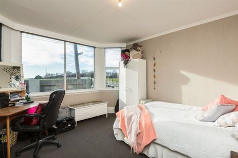 Photo of property in 68 Eglinton Road, The Glen, Dunedin, 9011