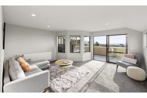 Photo of property in 30 Takahe Drive, Cashmere, Christchurch, 8022