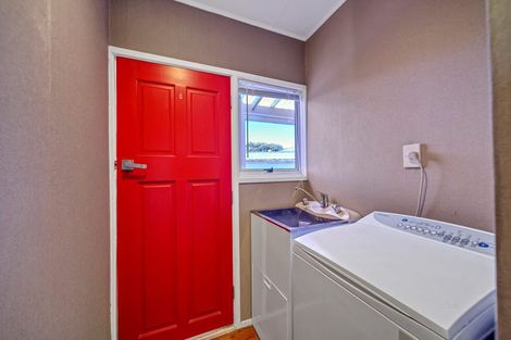 Photo of property in 6 Pacey Avenue, Hawera, 4610