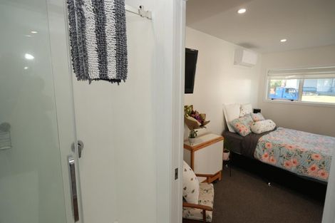 Photo of property in 19 Rhodes Drive, Kelvin Grove, Palmerston North, 4414