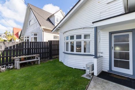 Photo of property in 1/364 The Parade, Island Bay, Wellington, 6023