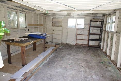 Photo of property in 2/42c Schnapper Rock Road, Schnapper Rock, Auckland, 0632