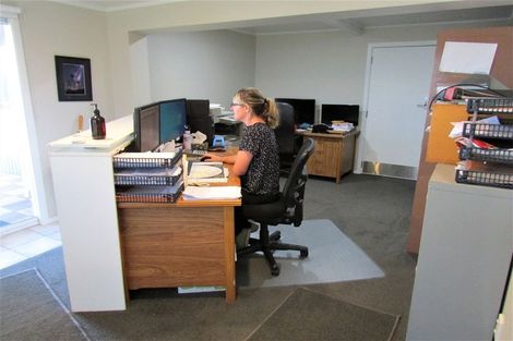 Photo of property in 100 Main South Road, Karoro, Greymouth, 7805