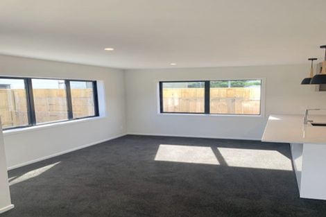 Photo of property in 10 Okoutu Lane, Moera, Lower Hutt, 5010