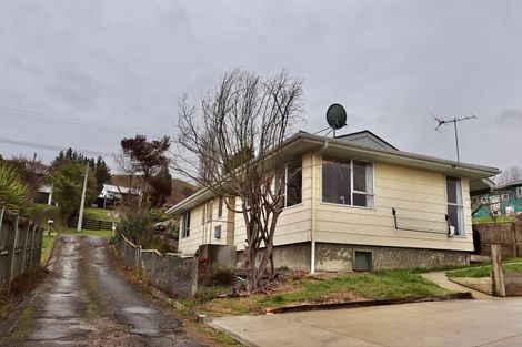 Photo of property in 12 Ruru Road, Taihape, 4720