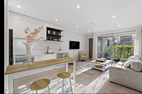 Photo of property in 11/2 Warrant Officer Lane, Hobsonville, Auckland, 0616