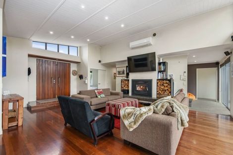 Photo of property in 12 Montgomery Crescent, Kinloch, Taupo, 3377