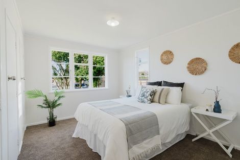 Photo of property in 15 Paul Crescent, Fairfield, Hamilton, 3214