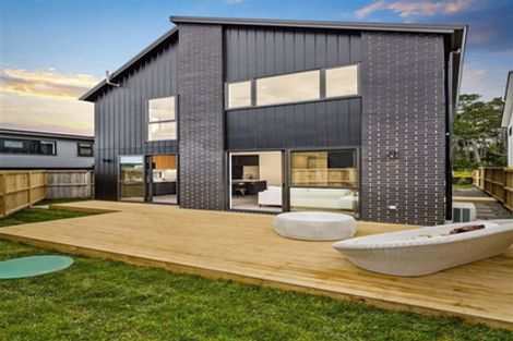 Photo of property in 19 Konoba Avenue, Kumeu, 0810