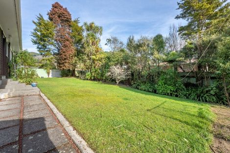 Photo of property in 412 Stokes Valley Road, Stokes Valley, Lower Hutt, 5019