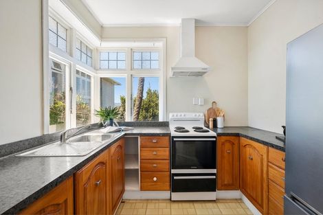 Photo of property in 69 Duncan Terrace, Kilbirnie, Wellington, 6022