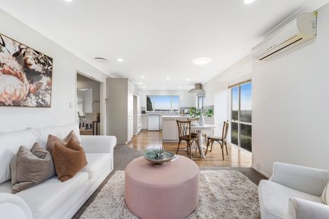 Photo of property in 36 Woodgers Way, Somerville, Auckland, 2014