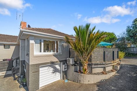 Photo of property in 21 Howe Street, Howick, Auckland, 2014