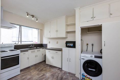 Photo of property in 9b Haylock Grove, Totara Park, Upper Hutt, 5018