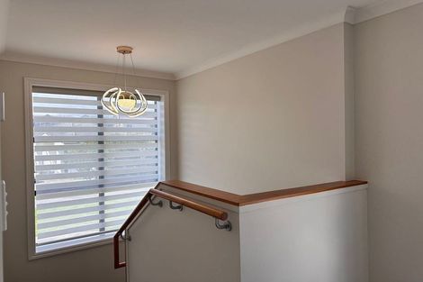 Photo of property in 17a Artesia Close, Shamrock Park, Auckland, 2016