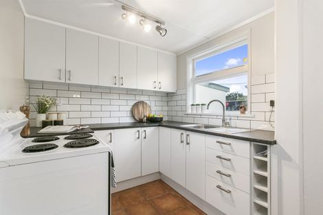 Photo of property in 10 Jessie Street, Petone, Lower Hutt, 5012