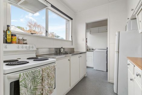 Photo of property in 21 Waterlea Avenue, Mangere Bridge, Auckland, 2022
