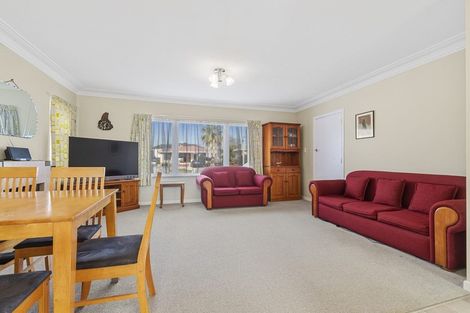 Photo of property in 10 Staines Avenue, Mangere East, Auckland, 2024