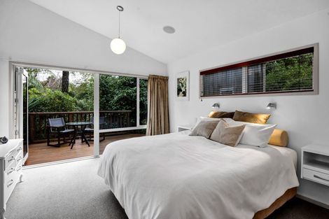 Photo of property in 12 Leatham Avenue, Strandon, New Plymouth, 4312