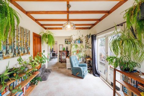 Photo of property in 85 Shamrock Street, Takaro, Palmerston North, 4412