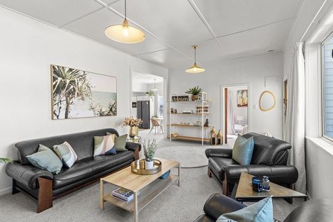 Photo of property in 42 Gaine Street, New Plymouth, 4310