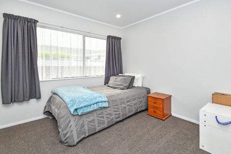 Photo of property in 15 Evanda Crescent, Conifer Grove, Takanini, 2112