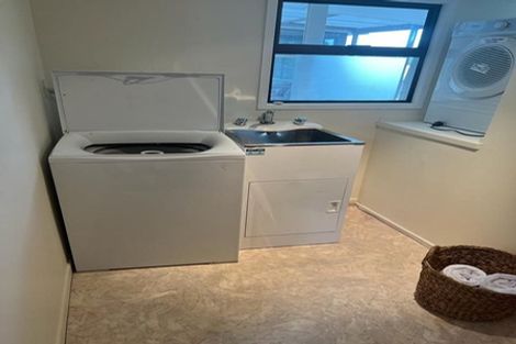 Photo of property in 2/33 Harley Road, Takapuna, Auckland, 0622