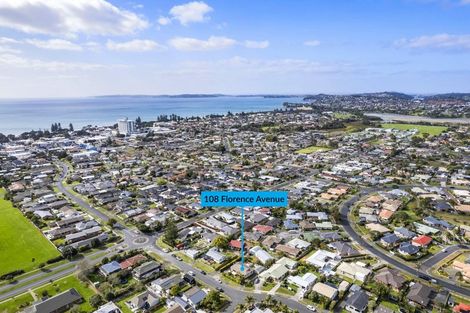 Photo of property in 108 Florence Avenue, Orewa, 0931