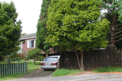 Photo of property in 8 Arde Place, Massey, Auckland, 0614