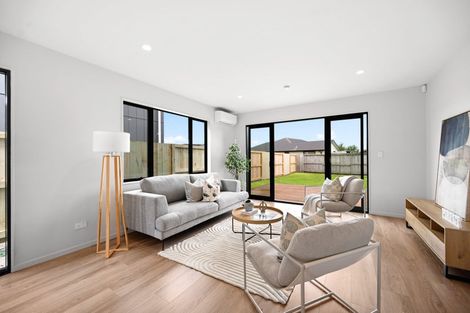 Photo of property in 72 Overton Street, Rototuna North, 3210