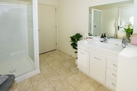 Photo of property in Holdsworth Villas, 62/2 William Donald Drive, Solway, Masterton, 5810