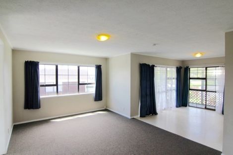 Photo of property in 57 Hollyford Drive, Clover Park, Auckland, 2105