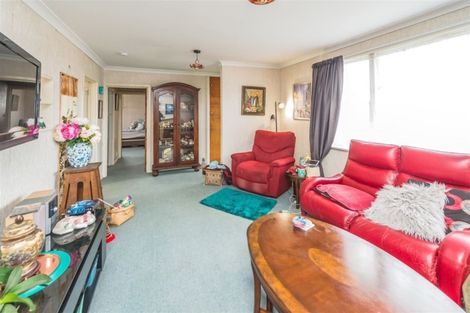 Photo of property in 25 Ruapehu Street, Castlecliff, Whanganui, 4501